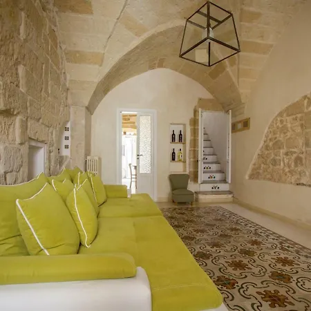 Explore The Historic On Foot From An Old Town House