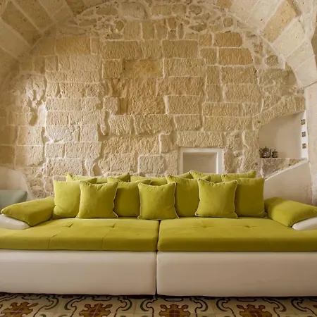 Explore The Historic On Foot From An Old Town House * Lecce