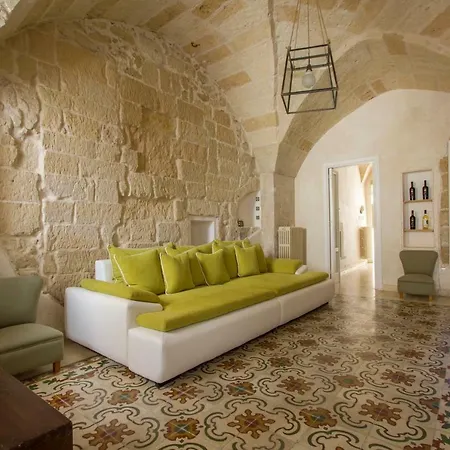 Appartement Explore The Historic On Foot From An Old Town House *