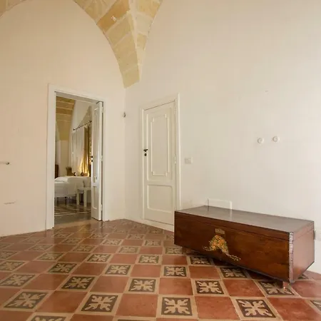 Explore The Historic On Foot From An Old Town House