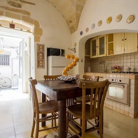Appartement Explore The Historic On Foot From An Old Town House Lecce