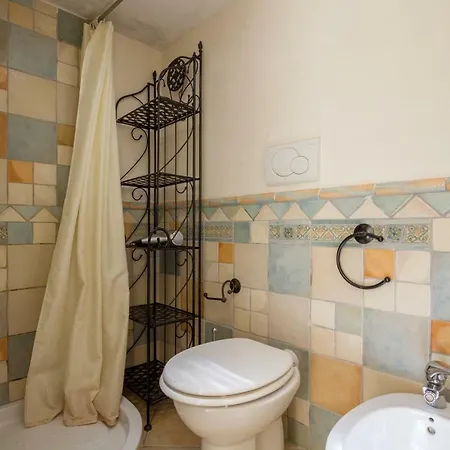 Explore The Historic On Foot From An Old Town House *